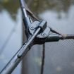 Fox Lever Lok Landing Net – mreža i okvir izbliza