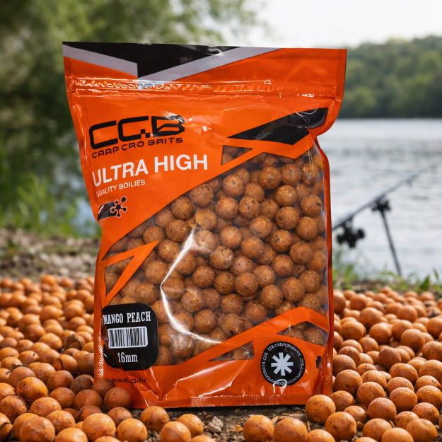 CCB Carp Cro Baits Royal Carp boile 1 kg u pakiranju, šaranske boile dostupne u veličinama 16 mm i 20 mm, namijenjene učinkovitom ribolovu šarana.