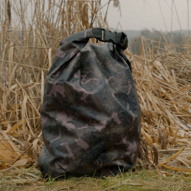 Delphin BANX Bag XL vodootporna torba za ribolovnu opremu dimenzija 70x50 cm