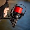 Spomb E Reel 12000 spod rola za hranjenje Spomb i spod raketama s uvlačenjem 124 cm po okretaju i kočnicom od 18 kg.